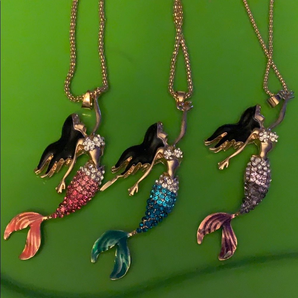 New 4” long Mermaid Necklaces Glitz /move too
